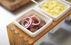 Własnoręcznie wyciskane soki z pomarańczy i designerski Własnoręcznie wyciskane soki z pomarańczy i designerski