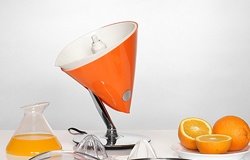 Własnoręcznie wyciskane soki z pomarańczy i designerski Własnoręcznie wyciskane soki z pomarańczy i designerski